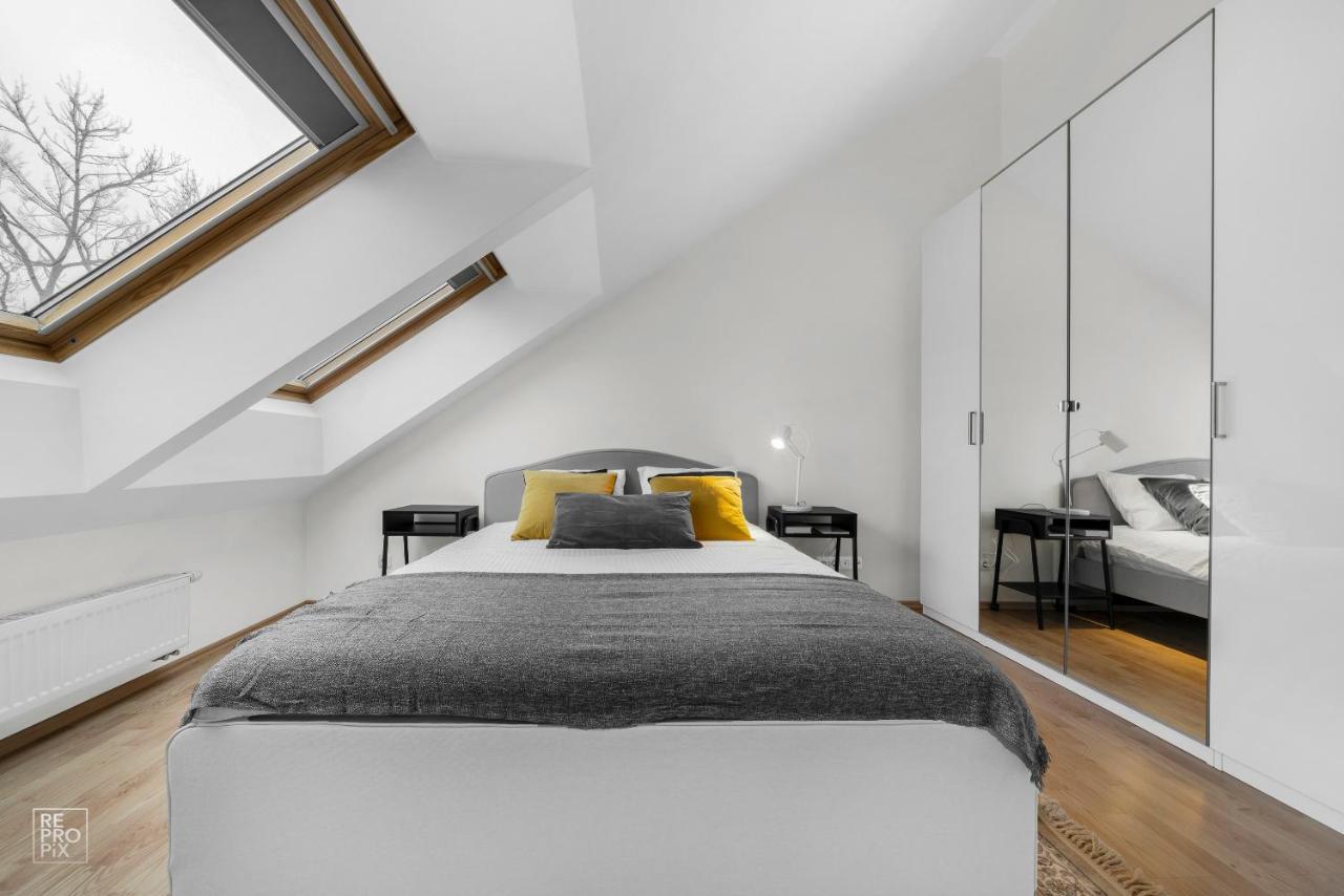 Kaunas Old Town Apartment With Underground Parking Exteriör bild