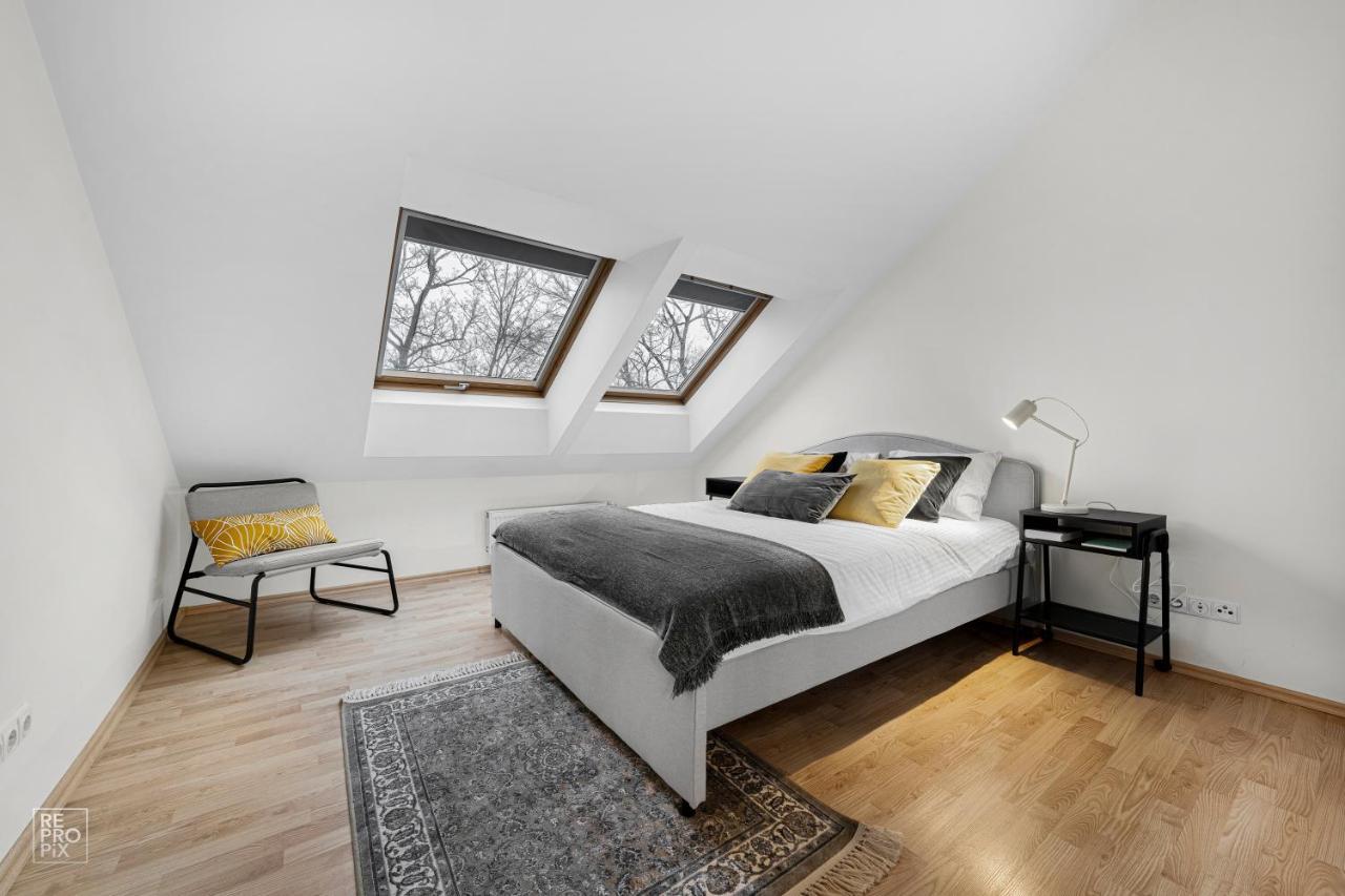 Kaunas Old Town Apartment With Underground Parking Exteriör bild